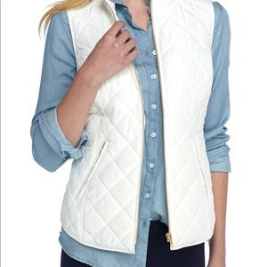 Crown and Ivy white puffer vest